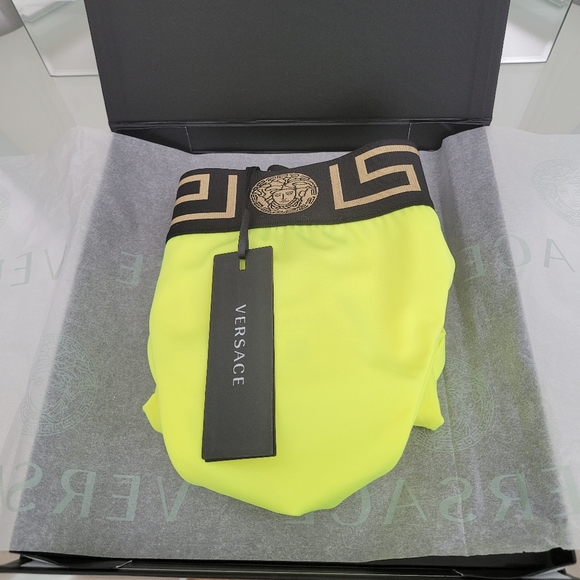 VERSACE MEN'S GRECA BORDER SWIM BRIEFS IT 4 NEW WITH TAGS - Picture 5 of 8